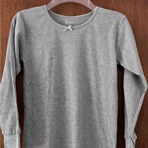 Thermal Gear women’s gray small long sleeve pullover shirt